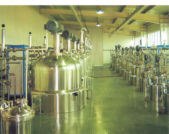 LG-PJ系列 全自動(dòng)多聯(lián)不銹鋼發(fā)酵罐&mdash;大型發(fā)酵車間