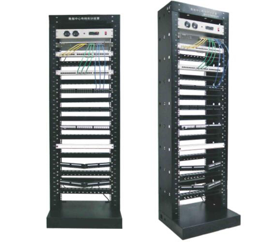 LG-BSJ01型 數(shù)據(jù)中心布線實訓(xùn)裝置